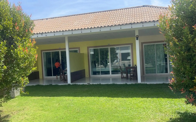 Thipburee Resort