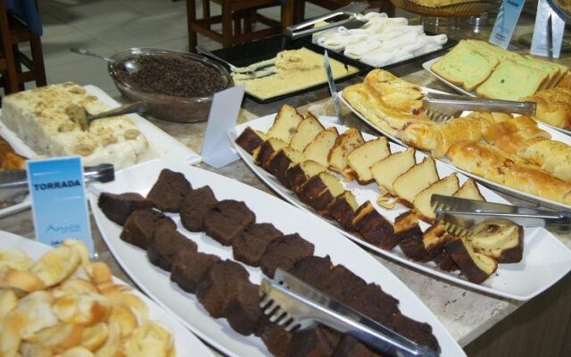 Anjos Praia Hotel