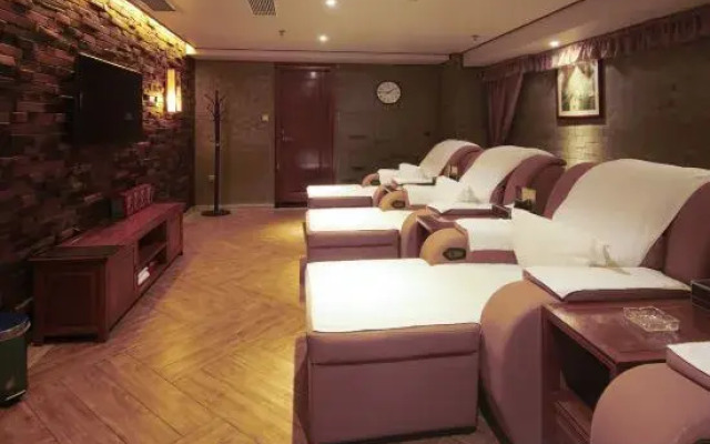 O.Live Social Hotel (Dongguan South China Mall Baili store)