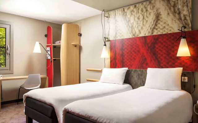 ibis Budapest Heroes Square