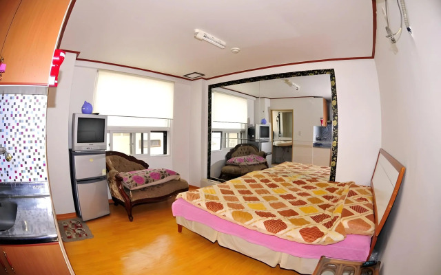 Hwaseong Guest House - Hostel