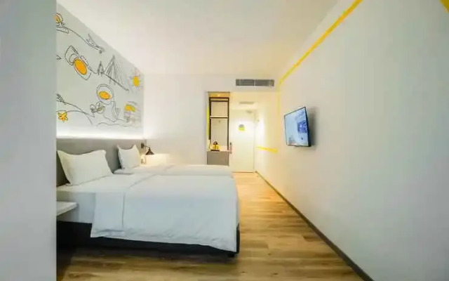 Yello Hotel Harbour Bay Batam