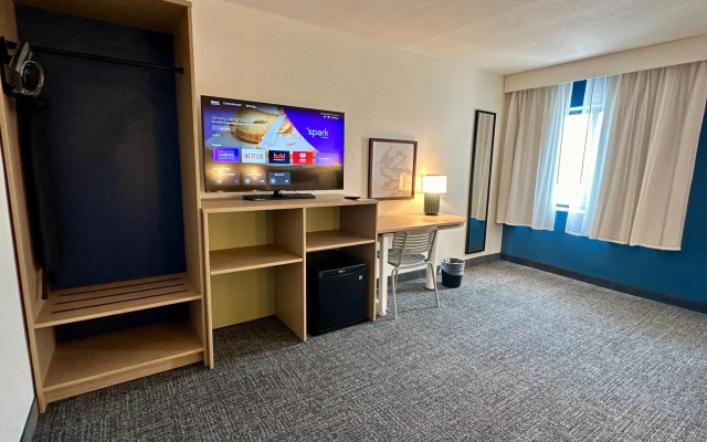 Spark by Hilton Fort Wayne
