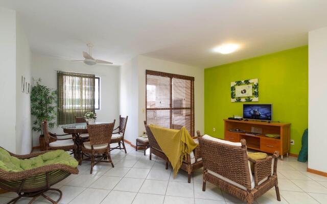 Aluguel Apartamento 2 quartos 100m Mar Bombas/SC