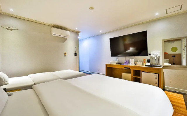 Incheon Airport Young jong stay hotel