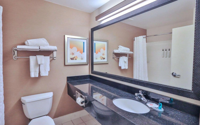 Comfort Inn & Suites