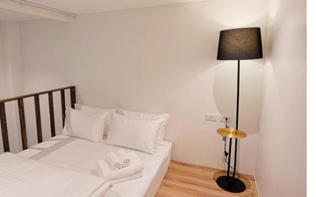 Play Poshtel & Cafe (SHA Certified)