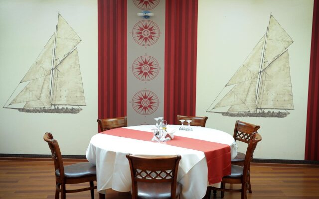 Lira Pacific Aparthotel