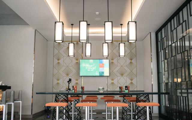 Holiday Inn & Suites Jakarta Gajah Mada by IHG