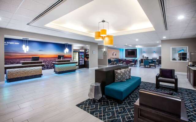 La Quinta Inn & Suites by Wyndham Lubbock North