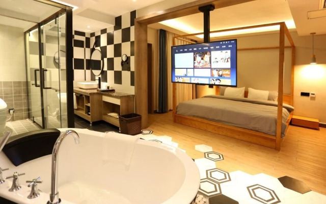 Fenghuang Waiting for you guest house
