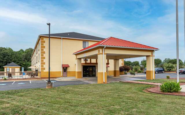 Comfort Inn & Suites Mocksville I-40