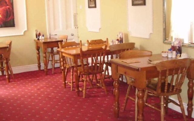 Linden Lodge