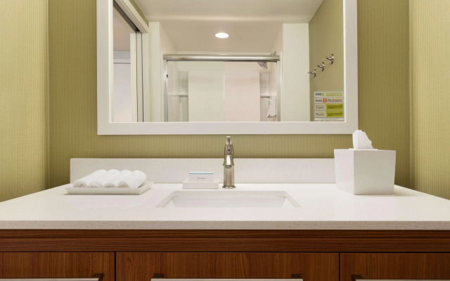 Home2 Suites by Hilton Milwaukee Brookfield