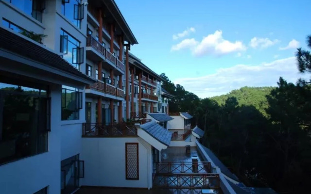 Puer Mei Zi Lake Hotel & Resorts