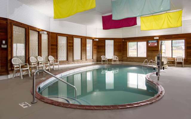 Days Inn by Wyndham Marquette