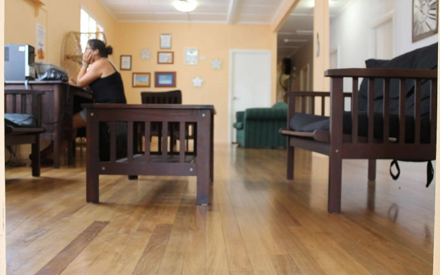 Civic Guest House - Hostel
