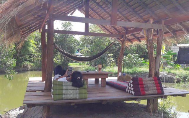 Phangan Farm Stay Resort