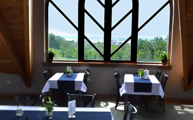 Tekergő Motel és Étterem