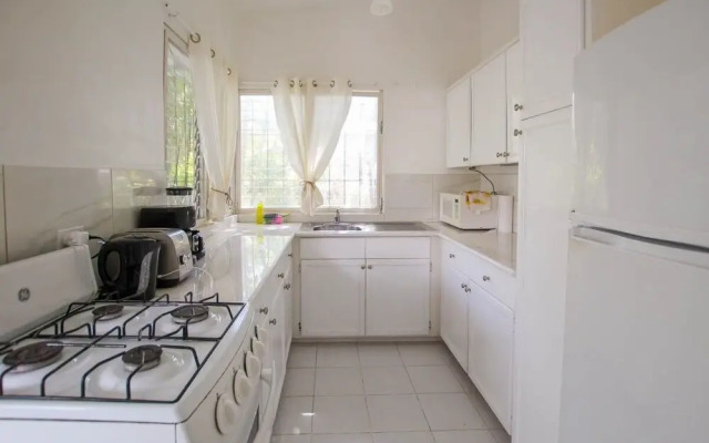Winter Retreat 2 Bedroom Home by Bluescape