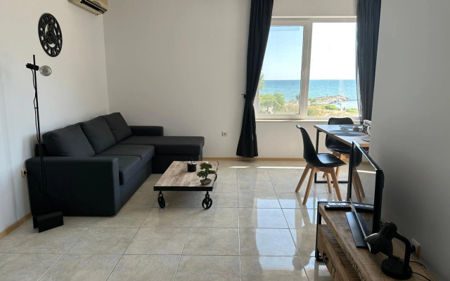 25m FROM THE BEACH!! Luxury Sea Paradise Apartment