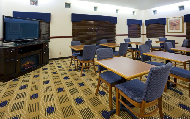 Holiday Inn Express Roseville-St. Paul by IHG