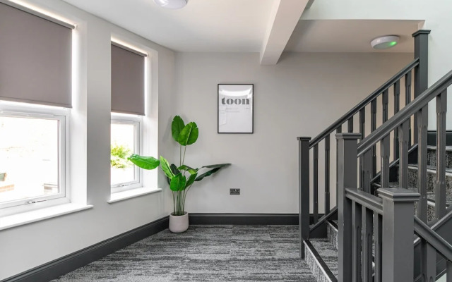 Chelmsford Loft 5 Penthouse