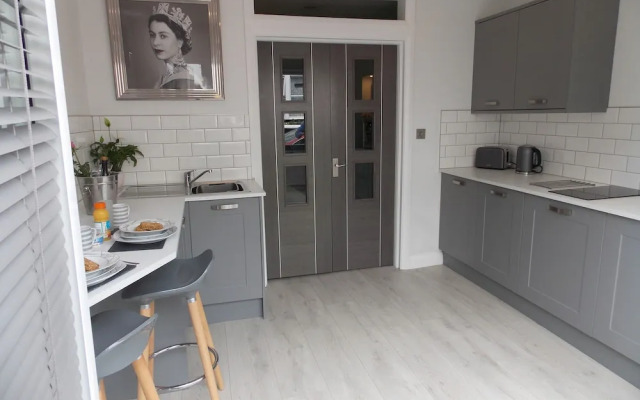 Eden Suite Sasco Apartments