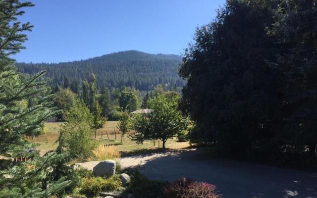 The Dew Drop Inn Motel