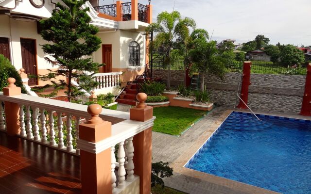 The Executive Villa Inn & Suites