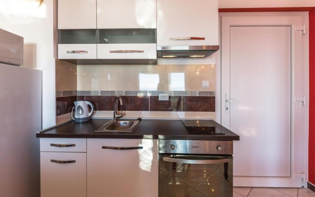 Stunning Home in Makarska With Wifi and 2 Bedrooms