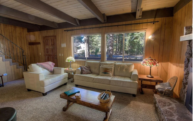 Skyline Divine by Lake Tahoe Accommodations