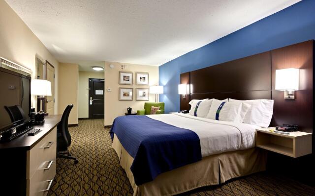 Holiday Inn Hotel & Suites Atlanta Airport-North, an IHG Hotel