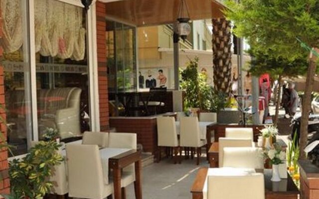 Miss Cleopatra Hotel