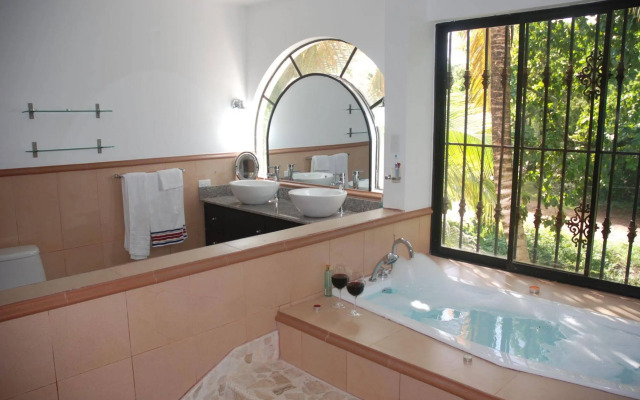 E&J Boutique Residences