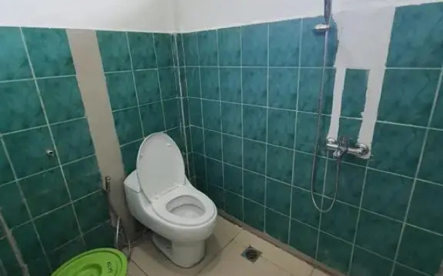 RedDoorz near Palembang Airport 2 - Hotel in Palembang - Photo 4
