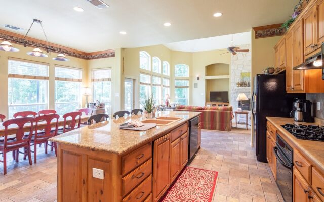 Pecan Shores Retreat by RedAwning