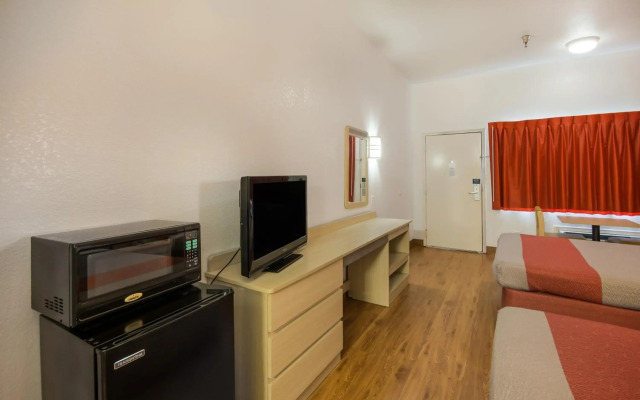 Americas Best Value Inn & Suites Humble