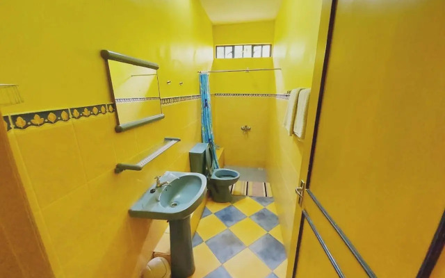 Blooms Apartments