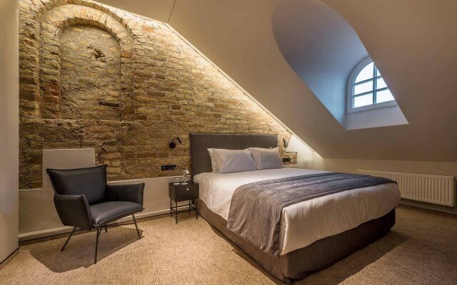 Artagonist Art Hotel