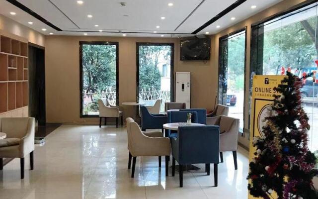 7Days Premium Zhuzhou Yangtze River Road Central Hospital