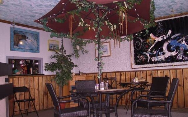 Haileybury Beach Motel