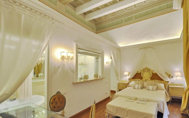 Luxury Navona Apartments by Flatinrome