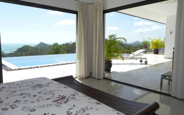 Secluded Villa With Private Pool and Breathtaking Sea Views