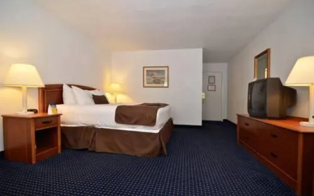 Best Western Metro North