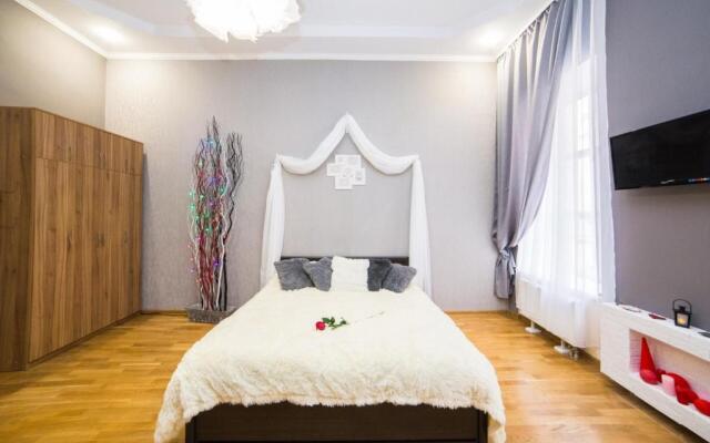Apartment on Svobody