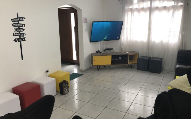 Brazil & France Hostel And House Inn