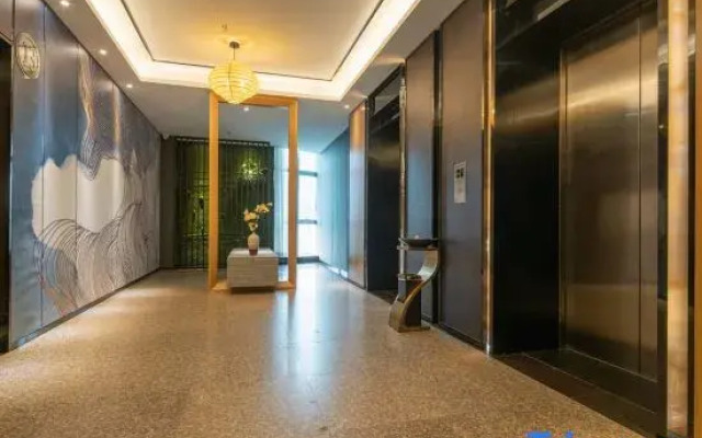 Xiadou Hotel (Nanning Nanhu Square Metro Station Store)