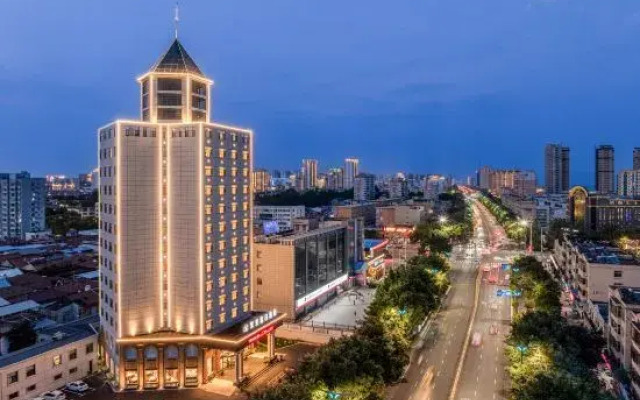 Yuncheng Guoguo Holiday Hotel
