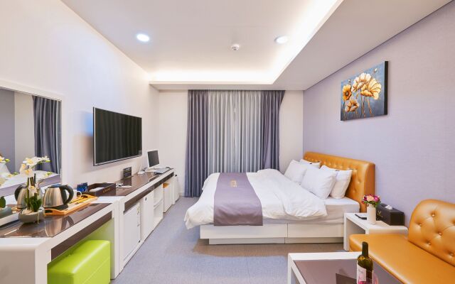 Hound Hotel Sangmu